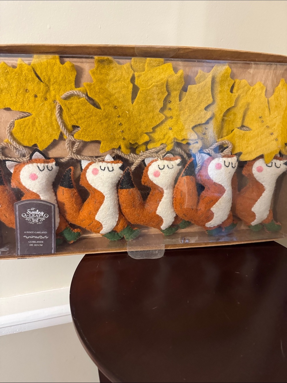 Handcrafted Felt Fox Wall Hanging - Brown & White Home Art